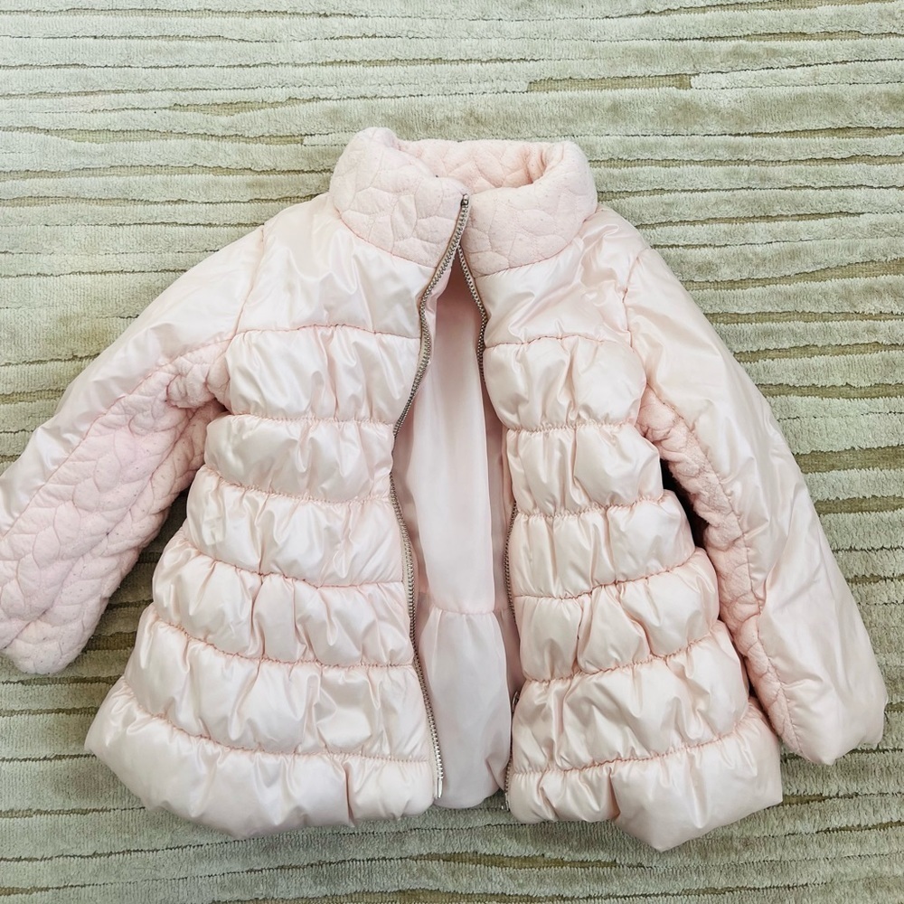 Cute Tahari 24 months girl's winter coat in light pink - Picture 8 of 8